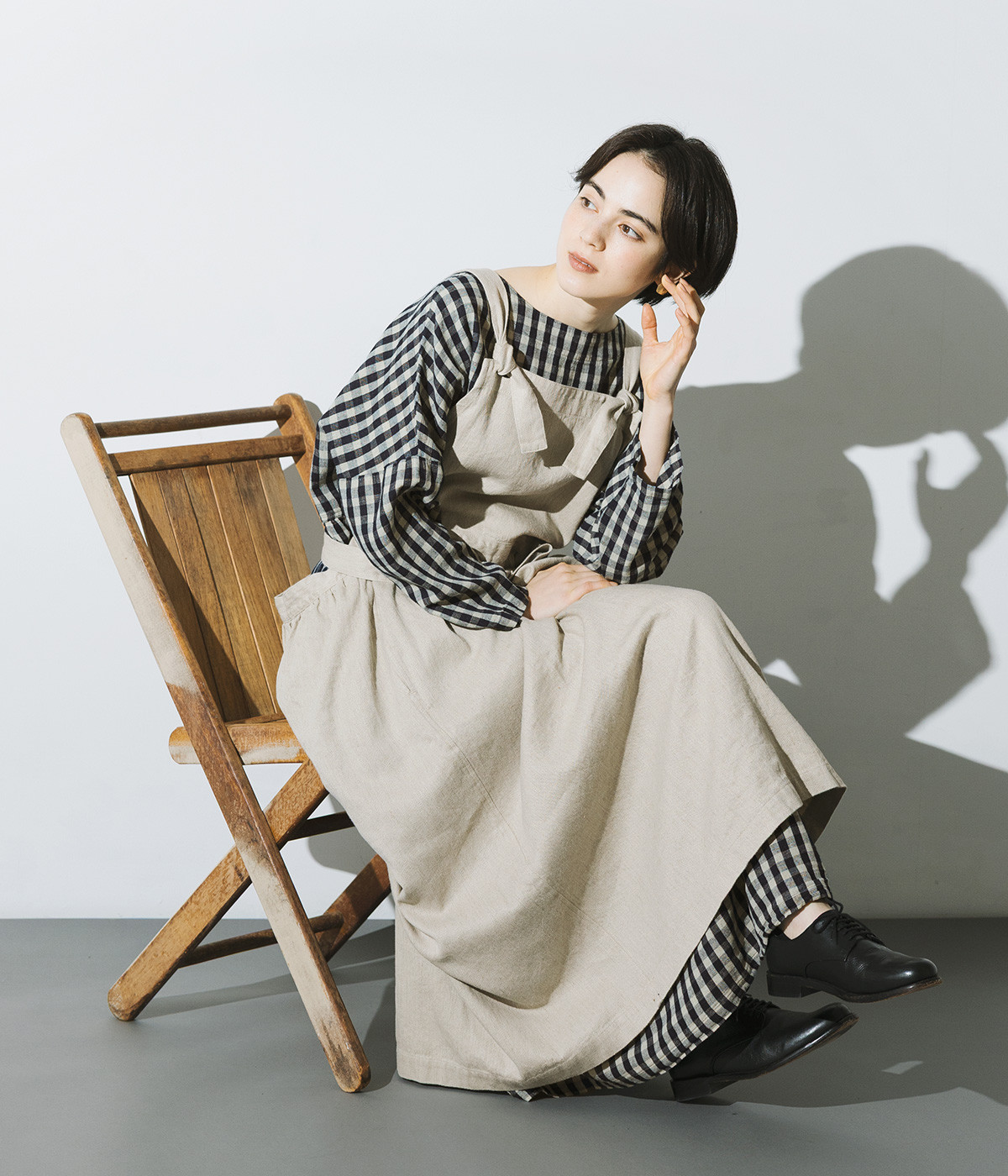 リネンコットンデニムエプロンワンピース（ICHI Antiquites）の商品詳細