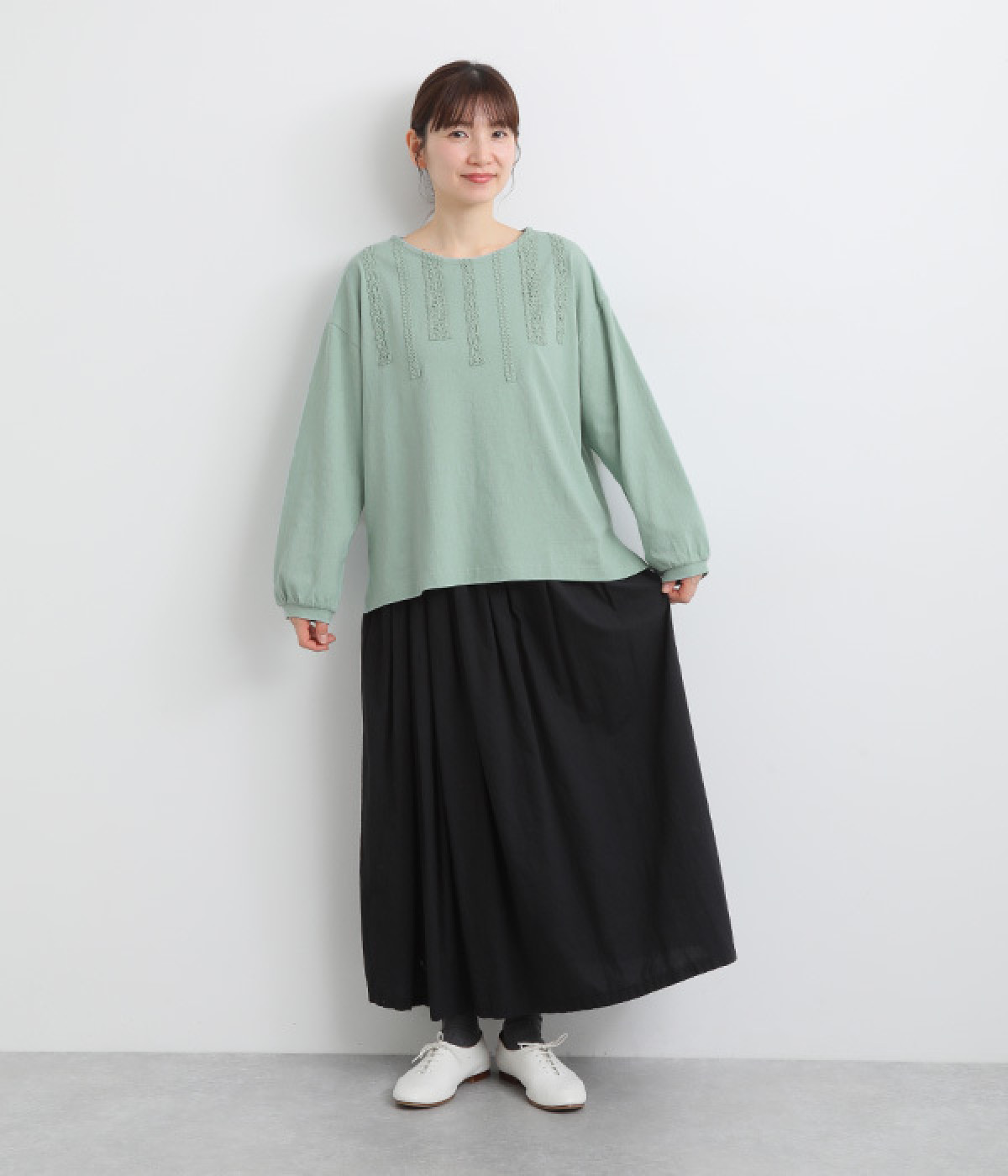 レースたたきカットソー（NUEVO BLANCA）の商品詳細
