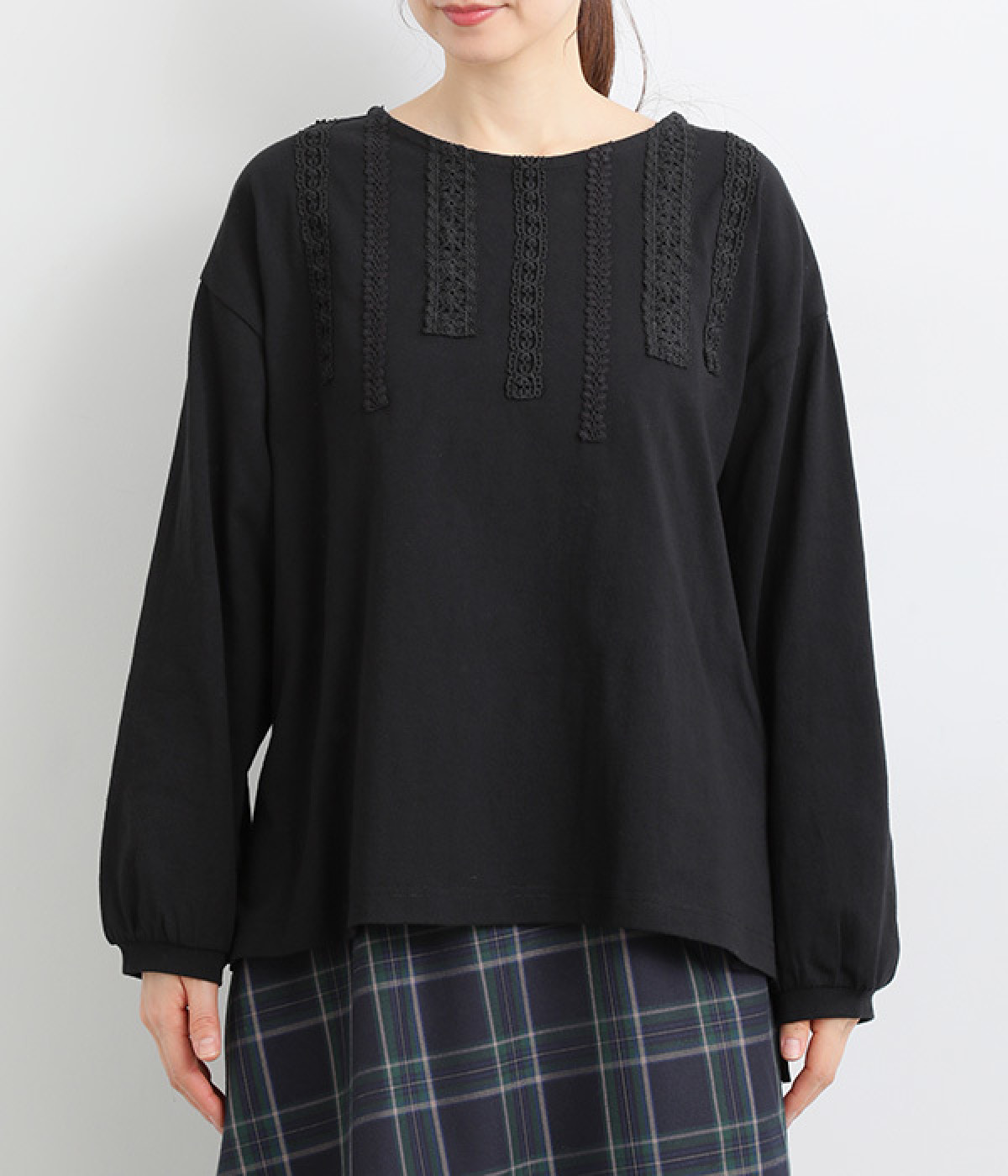 レースたたきカットソー（NUEVO BLANCA）の商品詳細