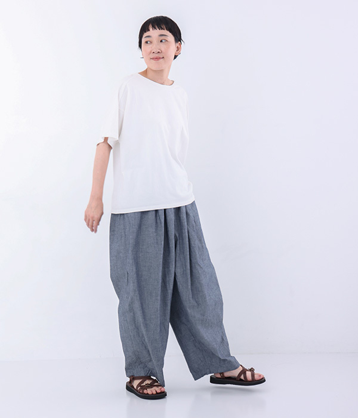 シャンブレーワイドカーゴパンツ（mizuiro ind）の商品詳細