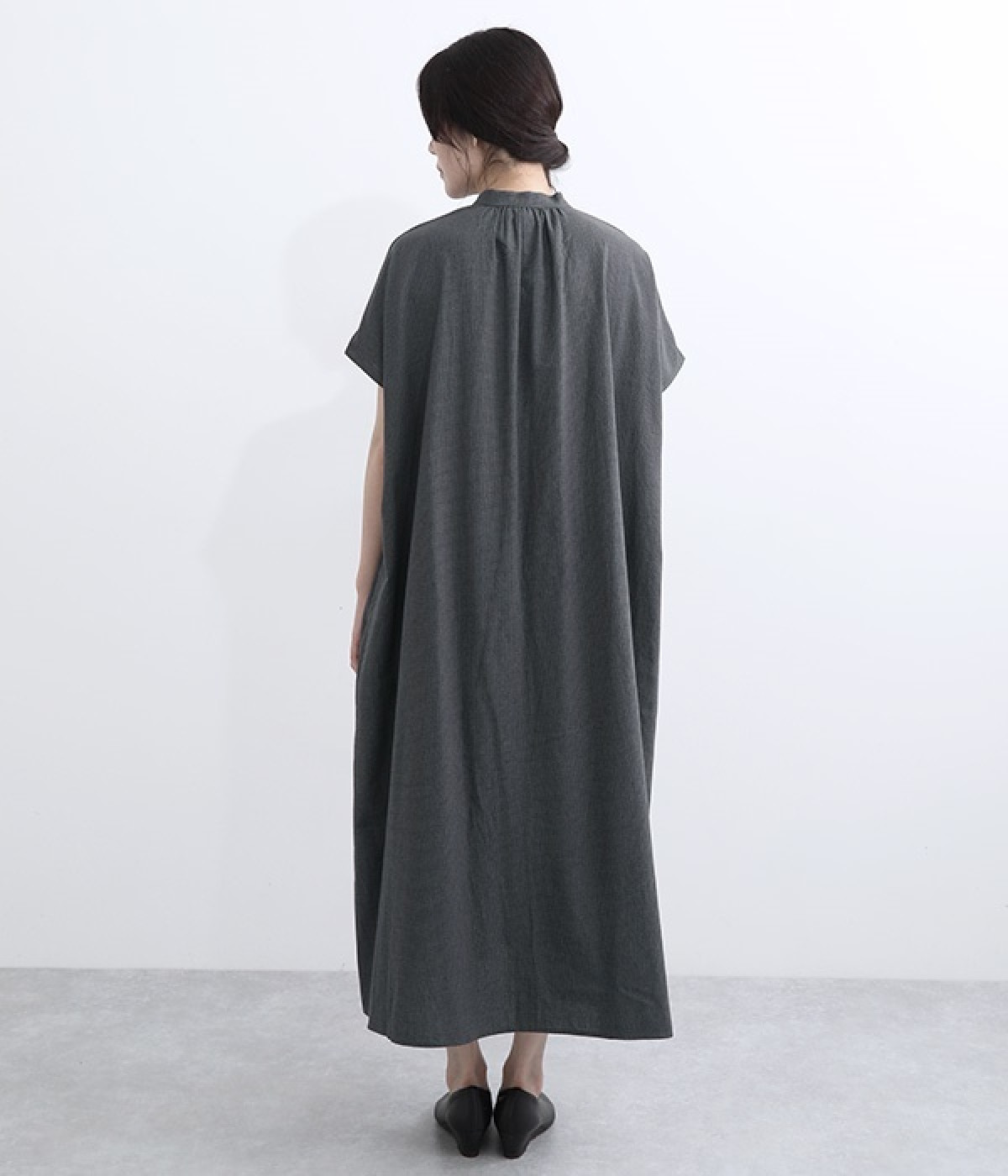 La chic baton ノースリーブフレンチリネンOP ココア色
