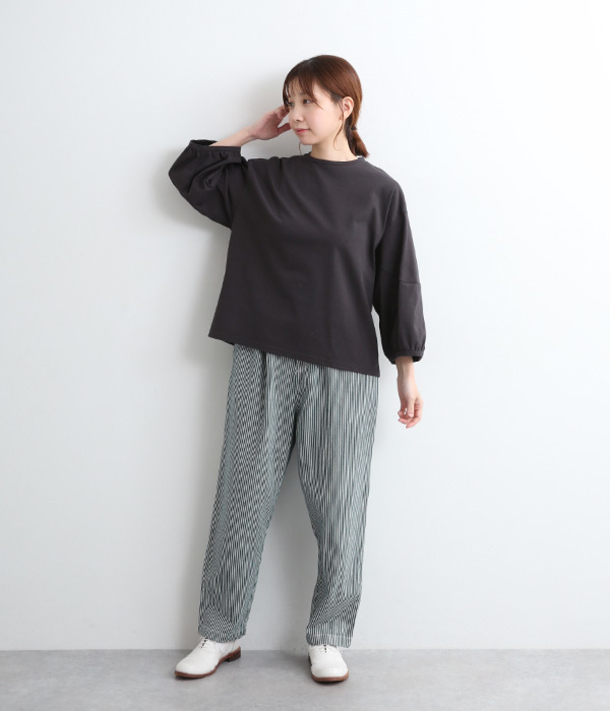 リネン混デニム テーパードパンツ（cloudnine）の商品詳細