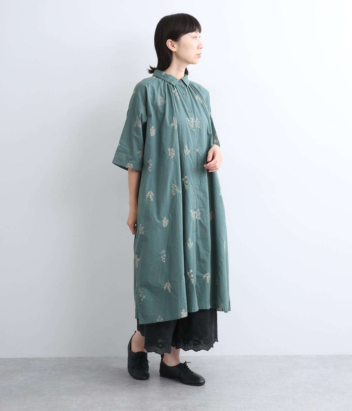 極美品 ストロベリーフィールズ 定価2.8万 花柄 刺繍 ワンピース 総柄 極美品 ストロベリーフィールズ 定価2.8万 花柄 刺繍 ワンピース