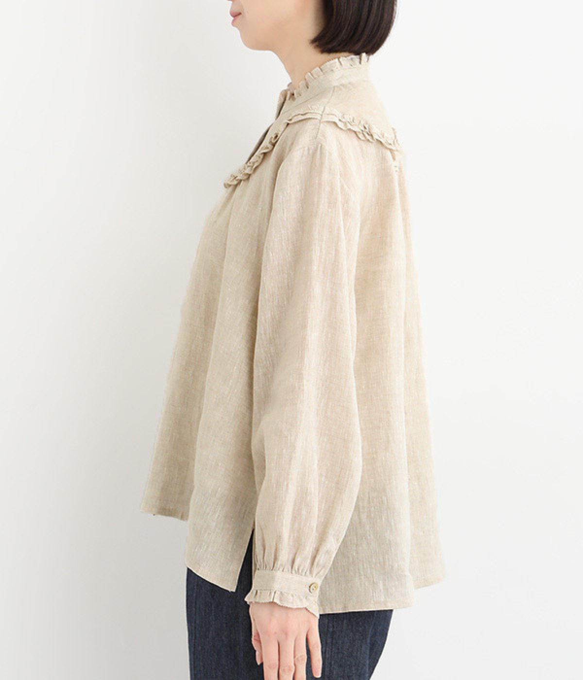 エリフェ ELLIFE *レース使いリネンピンタックギャザーフリルブラウス*F麻ベージュチュニックシャツ(25-2506-251)【21G52】 リネンギャザーフリルブラウス（ELLIFE）の商品詳細