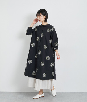 フラワー刺繍襟付き前開きワンピース（ELLIFE）の商品詳細