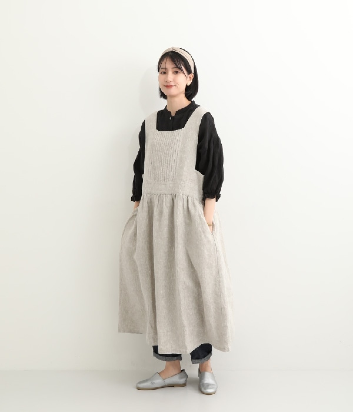 フレンチリネンスタンド襟ギャザー6分袖ブラウス（slone square