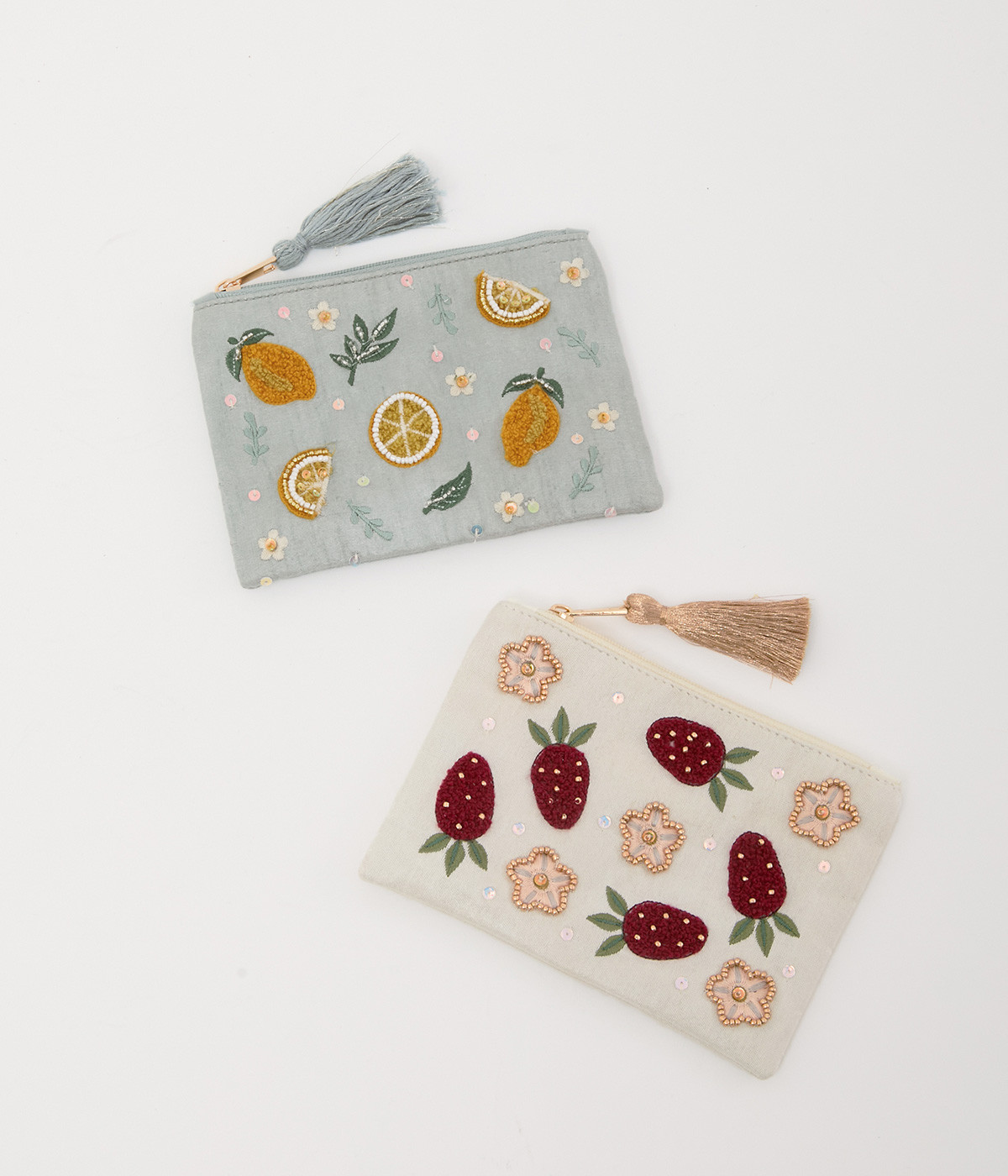 いちご刺繍ポーチS（artipur）の商品詳細