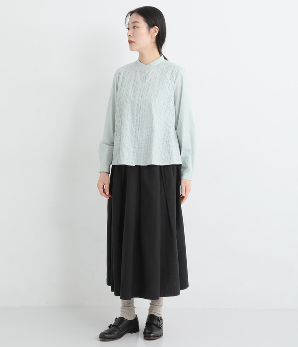 コットンローンフラワーストライプ刺繍スタンドカラーAライン
