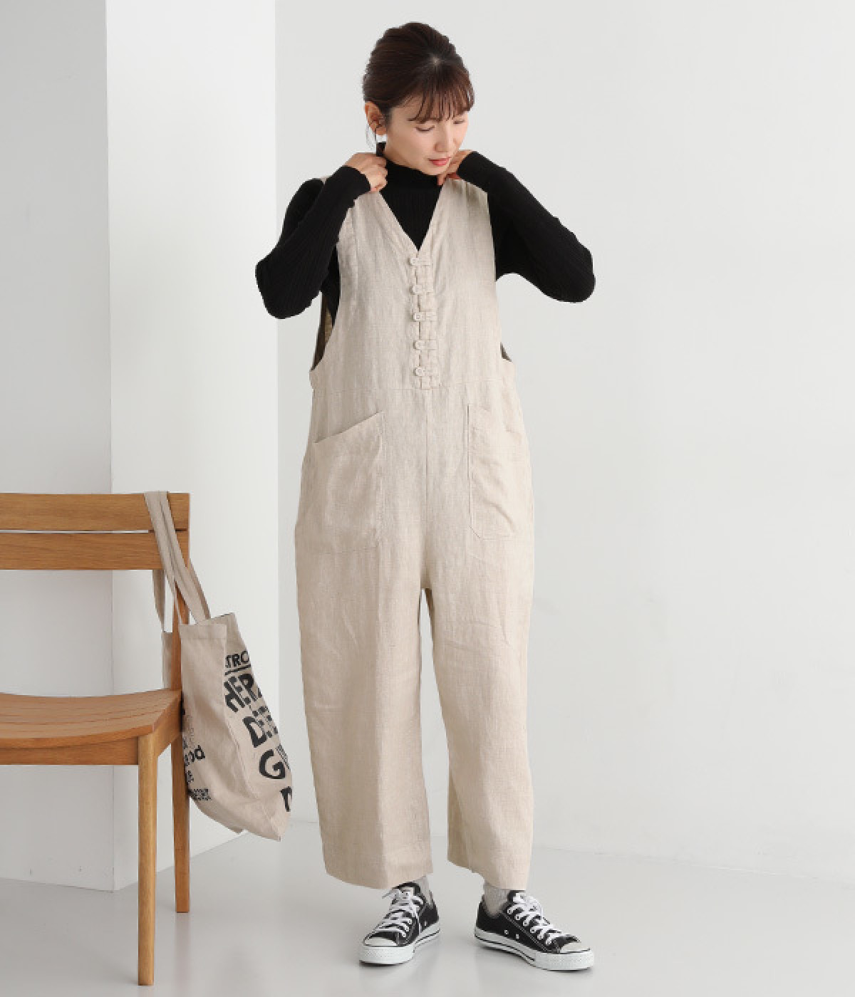 YURK Vネックサロペット リネンヘリンボーン Vネックサロペット（YURK geniet van）の