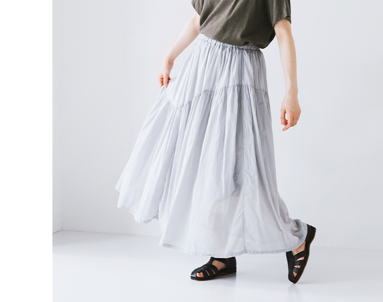 tukuroi by SUN VALLEY コットンローンピグメント加工 日本製品染 切替えギャザースカート(ソルティミント)のディテール