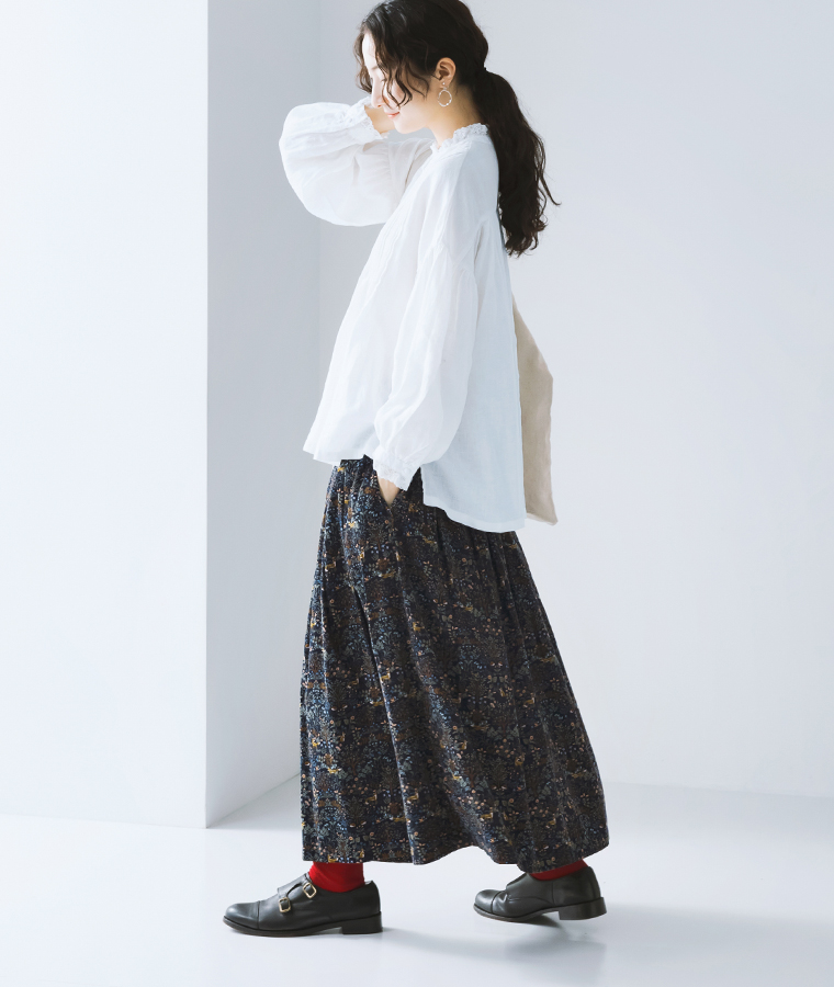 【 ubasoku 】コーデュロイプリント　83丈裏付きタックギャザースカート　＜アニマルフォレスト　ネイビー＞　サイドスタイル