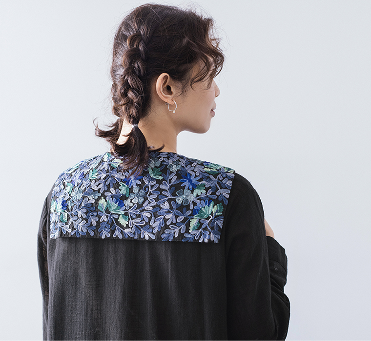 MALAIKA コットン　アリ刺繍襟セットワンピース(A・ブルー)の付け襟