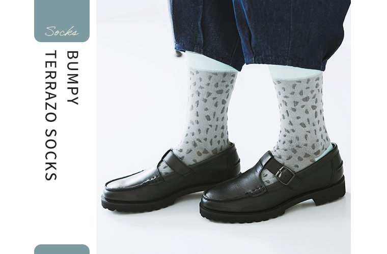  TRICOTÉ socks 靴下　バンピーテラゾソックス(グレー)の紹介