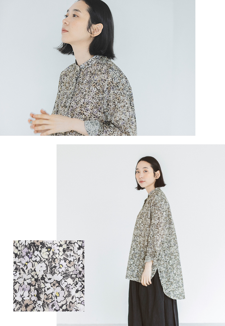 【ichi】DEVEAUX コットンプリント花柄 バンドカラーシャツ(アイボリー)　襟元や前後差のある裾デザインが分かる画像
