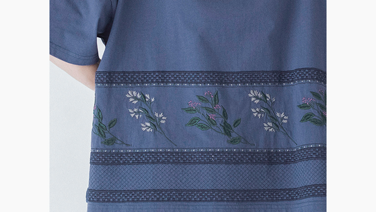 【 Emago 】裾植物刺繍Tシャツ／刺しゅうアップ