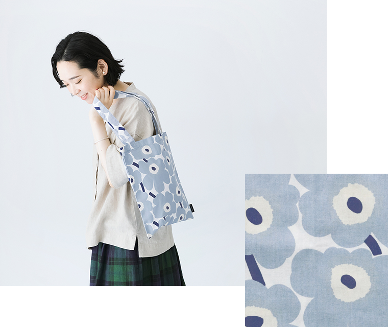 【 marimekko 】Mini Unikko bag(A・ブルー)／着用と生地アップ