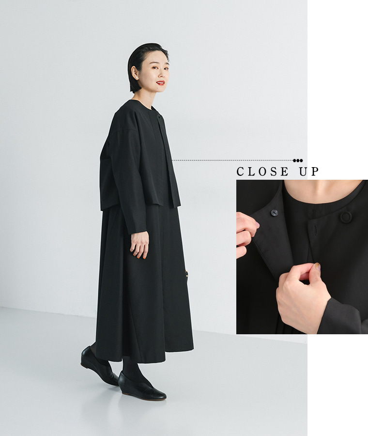 【s.t.closet frabjous】タックジャケットフォーマルワンピースセット　ブラック　ジャケットのボタンの様子